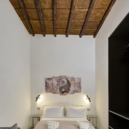 아파트 Navona Charme 1 *